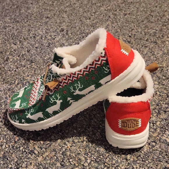 Hey Dude Green Holiday Shoes UGLY SWEATER WOMENS 5 NWT - Picture 4 of 5